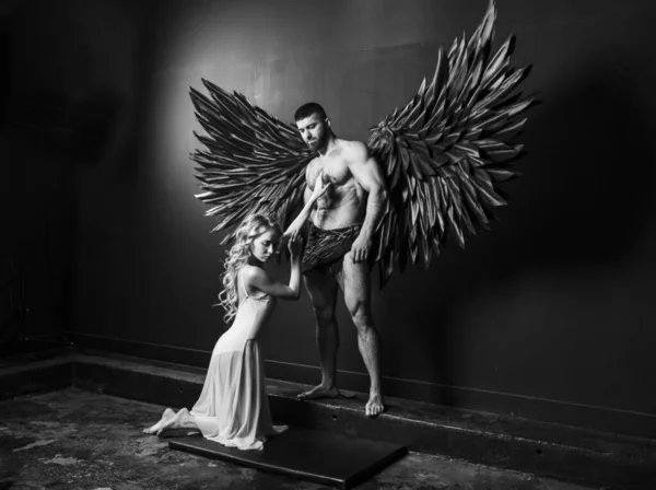 Handsome Muscular Man Angel Costume Black Wings Fragile Defenseless Beautiful — Stock Photo, Image