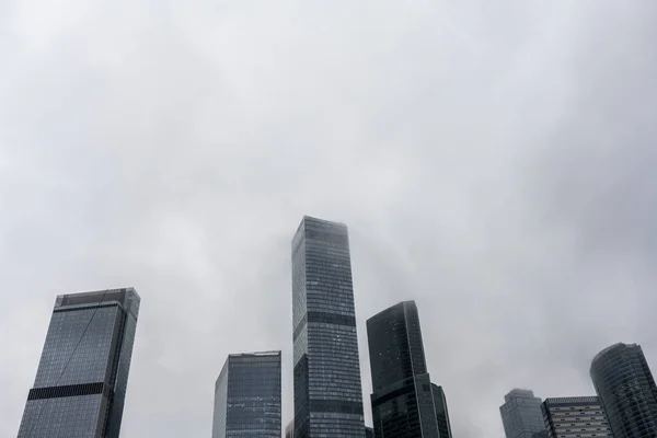 Paysage Urbain Avec Des Gratte Ciel Dont Les Étages Supérieurs — Photo