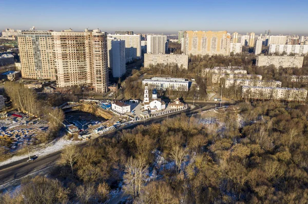 Πανοραμική Θέα Του Cityscape Από Drone Παγωμένο Ηλιόλουστη Μέρα — Φωτογραφία Αρχείου