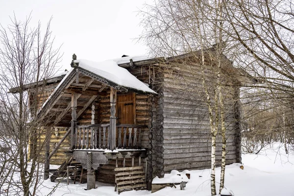 Zimní Krajina Dřevěnými Budovami Sněhu Zábavním Parku — Stock fotografie