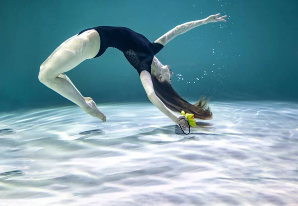 Beautiful Girl Black Swimsuit Posing Underwater Bright Lotus Flower Blue — Stock Photo, Image