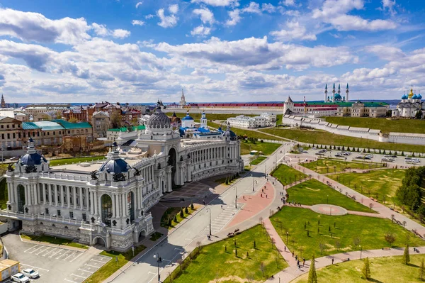 Panorámás Kilátás Nyílik Egy Nagy Ősi Kreml Erőd Egy Napsütéses — Stock Fotó