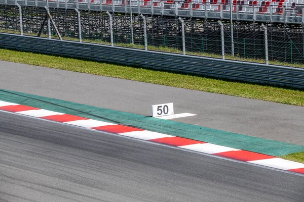 Carreras Coches Deportivos Pista Carreras Autódromo Día Soleado — Foto de Stock