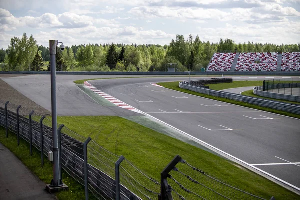 Auto Sportive Corsa Guidano Lungo Pista Alta Velocità Nelle Gare — Foto Stock