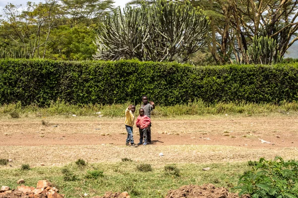 ケニアのマサイ マラ地区の住民は日々の活動の中で — ストック写真