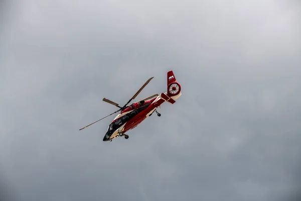 Helicopters Blow Out Stream Smoke Make Complex Figures Flight Background — Stok fotoğraf