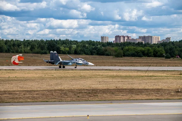 Demonstrationsflüge Hochmoderner Luftfahrttechnik Auf Dem Aero Space Salon Schukowski Maks — Stockfoto