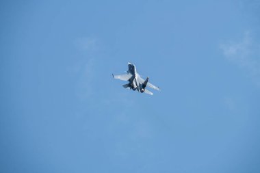 24 Temmuz 2021 'de Zhukovsky' deki MAKS-21 uzay gösterisinde modern savaş uçaklarının gösteri uçuşları