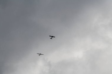 Modern eğitim ve spor uçaklarının Zhukovsky 'deki Max-21 havacılık salonunda uçuş gösterileri