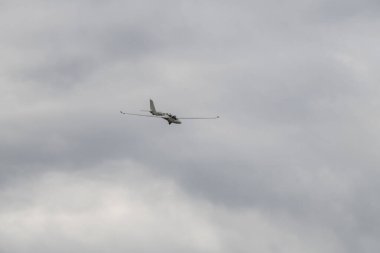 Modern eğitim ve spor uçaklarının Zhukovsky 'deki Max-21 havacılık salonunda uçuş gösterileri