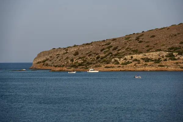 Paesaggio Con Vista Sulla Fascia Costiera Del Mare Una Nave — Foto Stock