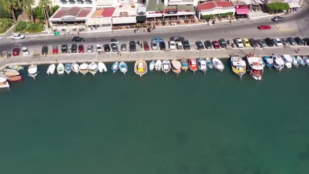 Een Panoramisch Uitzicht Kuststrook Van Zee Met Ankerplaats Van Schepen — Stockvideo