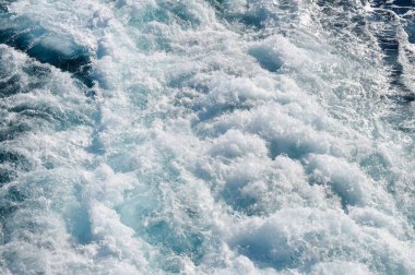 Yunanistan 'da Aegina yakınlarındaki Saronik Körfezi üzerinde deniz manzarası