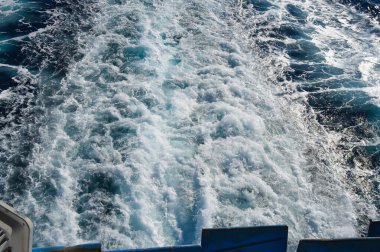Yunanistan 'da Aegina yakınlarındaki Saronik Körfezi üzerinde deniz manzarası
