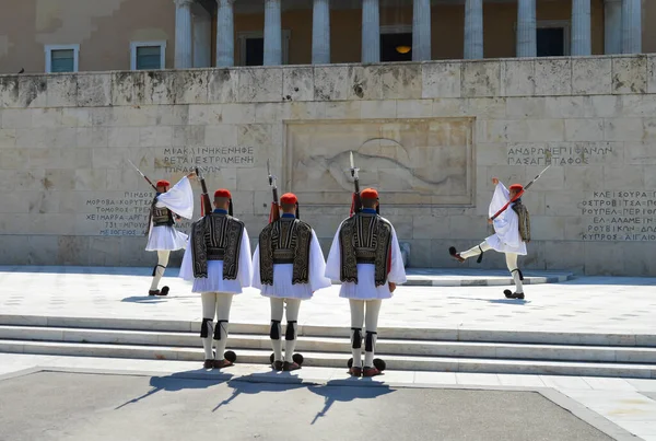 Athens Görögország Június Változás Ünnepélyes Elit Gyalogság Evzones Közel Parlament — Stock Fotó