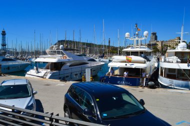 BARCELONA, İspanya - 22 Haziran 2016: Yacht 's Wharf Barcelona, İspanya.  