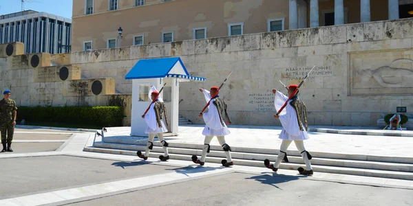 Athens Görögország Június Változás Ünnepélyes Elit Gyalogság Evzones Közel Parlament — Stock Fotó