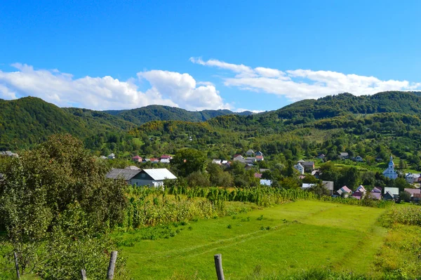 Country Cottages Valley — Stock Photo, Image