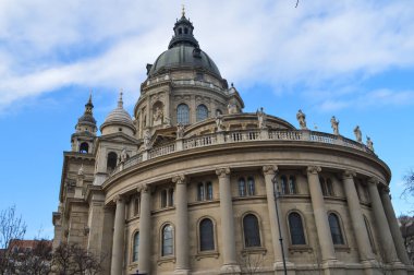 BUDAPEST, HUNGARY - 29 Aralık 2017: Aziz Stephen Bazilikası (Szent Istvan Bazilika) 29 Aralık 2017.