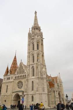 BUDAPEST, HUNGARY - 30 Aralık 2017: 30 Aralık 2017 'de Budapeşte' deki Matthias Kilisesi.