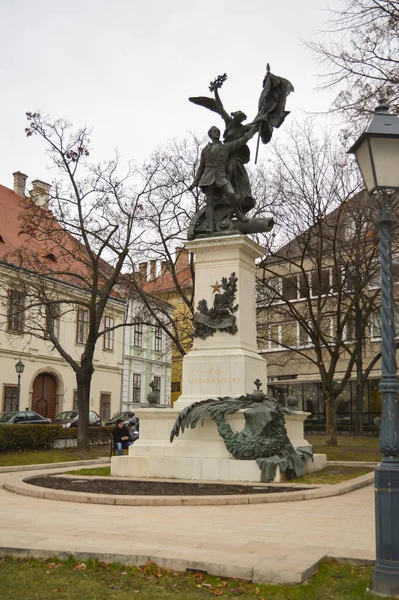 Budapest Hungary December 2017 Patung Perang Kemerdekaan Dekat Kastil Buda — Stok Foto