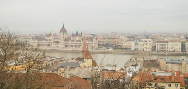 Budapest Hungría Diciembre 2017 Edificio Del Parlamento Húngaro Desde Buda — Foto de Stock