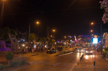 AYIA NAPA, CYPRUS - 13 Haziran 2018 'de Kıbrıs Rum Kesimi' nin Ayia Napa kentinde Gece Yürüyüşü. 