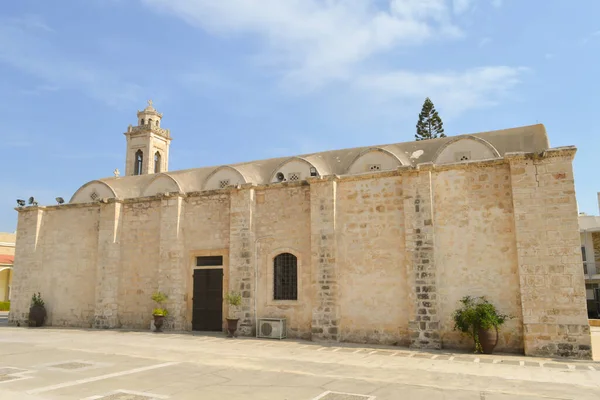 Protaras Cyprus 6月12日 6月12日にキプロスのParalimniにある旧聖ジョージ教会 — ストック写真