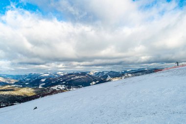 Zakhar Berkut Dağı 'ndan panoramik manzara, Karpat Dağları, Ukrayna. Yatay açık hava çekimi