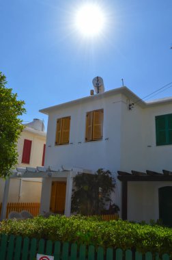 PROTARAS, CYPRUS - 18 Haziran: 18 Haziran 2018 'de Kıbrıs Rum Kesimi' nin Protaras kentindeki geleneksel köy.