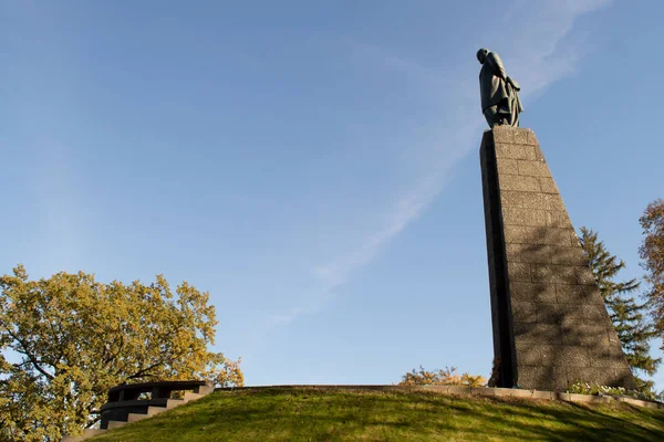 Kaniv Ukraine October 2018年10月14日在乌克兰Kaniv的Taras Hill或Chernecha Hora的Taras Shevchenko纪念碑 — 图库照片