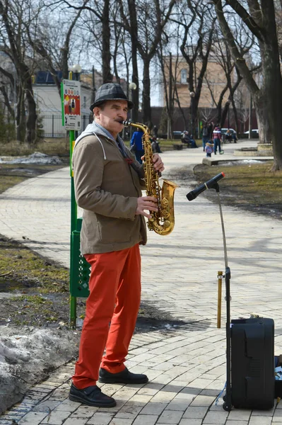 Kyiv Ucraina Aprile Musicista Strada Kiev Ucraina Aprile 2018 — Foto Stock