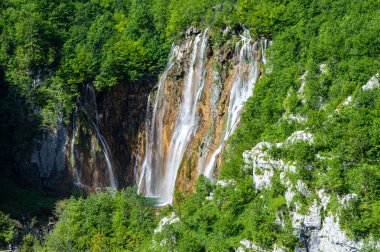 Hırvatistan 'ın Plitvice Gölleri Ulusal Parkı' ndaki Veliki Şelalesi