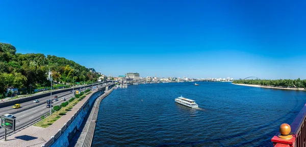 Kyiv Ukraine August 2020 Панорамний Вид Район Подолі Річку Дніпро — стокове фото