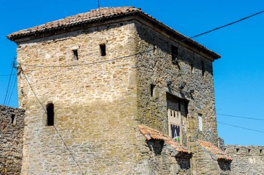 BILHOROD-DNISTROVSKYI, UKRAINE - 19 Ağustos 2020: Bilhorod-Dnistrovskyi, Ukrayna 'daki Akkerman kalesini ziyaret etmek. Kale 13.-14. yüzyılın anıtıdır.