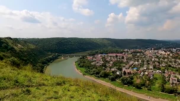 Panoramisch Uitzicht Zomer Dnister Rivier Bocht Canyon Beroemde Oekraïense Zalischyky — Stockvideo