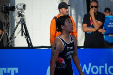 TORREMOLINOS, İspanya - 20 Ekim 2024: Dünya Triatlon Şampiyonası finali, 20 Ekim 2024 tarihinde İspanya 'nın Torremolinos kentinde felçliler