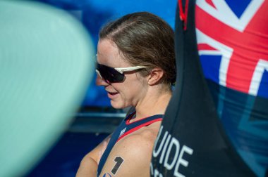 TORREMOLINOS, İspanya - 20 Ekim 2024: Dünya Triatlon Şampiyonası finali, 20 Ekim 2024 tarihinde İspanya 'nın Torremolinos kentinde felçliler