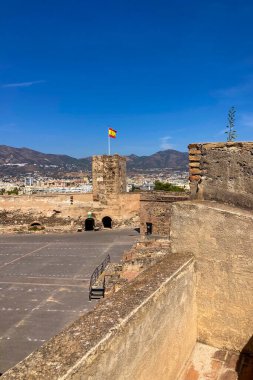 FUENGIROLA, İspanya - 4 Ekim 2025: Fuengirola, İspanya 'daki Sohail kalesi