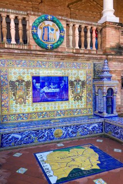 SEVILLA, İspanya - 25 Aralık 2025 İkonik İspanya Meydanı Büyük mimari, fayanslı köprüler ve Sevilla, İspanya 'da canlı bir şehir atmosferi sergiliyor.