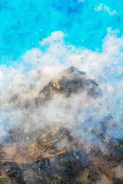 Hory Oblohou Mraky Pozadí Modrých Odstínech Vertikální Obraz Zimní Období — Stock fotografie