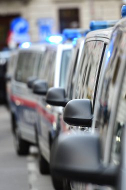 Viyana 'da polis operasyonları ve polis kontrolü - Kilitlenme (Avusturya) 