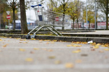 Avusturya 'da tecrit, kapalı alışveriş merkezi (Avrupa