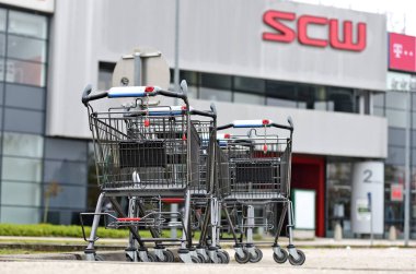 Avusturya 'da tecrit, kapalı alışveriş merkezi (Avrupa