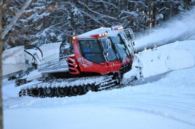 Salzkammergut 'ta kar tımarcısı (Salzkammergut, Gmunden Bölgesi, Yukarı Avusturya, Avusturya)