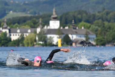 Triatlon C 'den oluşan bir dayanıklılık sporudur.