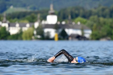 Triatlon C 'den oluşan bir dayanıklılık sporudur.