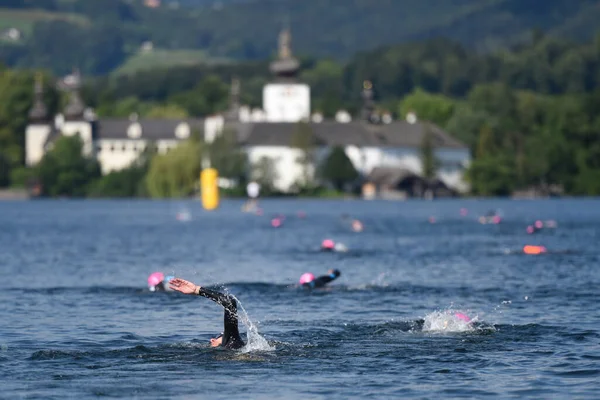 Triatlon C 'den oluşan bir dayanıklılık sporudur.