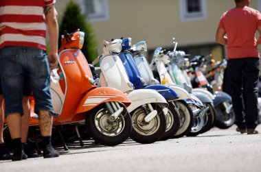 Vespa toplantısı Vorchdorf, Salzkammergut, Avusturya, Avrupa 'da