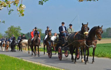 Georgi, Bad Wimsbach, Avusturya 'da at biniciliği Aziz George anısına yapılan ve asırlık geleneklere dayanan at ziyaretçilerinin adıdır..